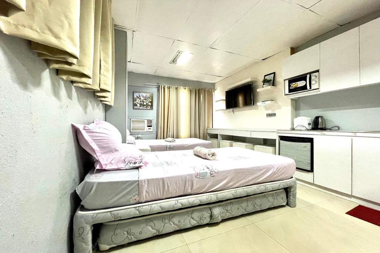 Oyo 910 Sabaidee Suites Mandawe Extérieur photo