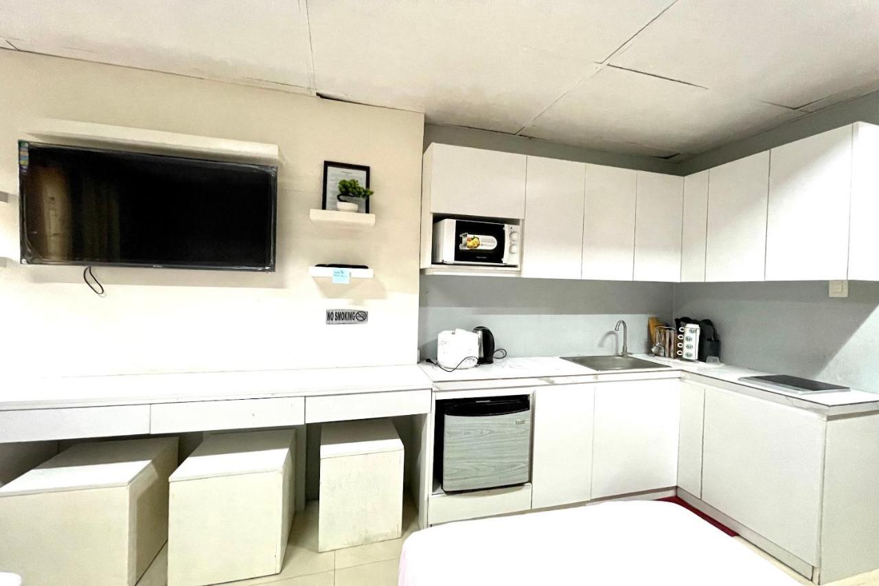 Oyo 910 Sabaidee Suites Mandawe Extérieur photo